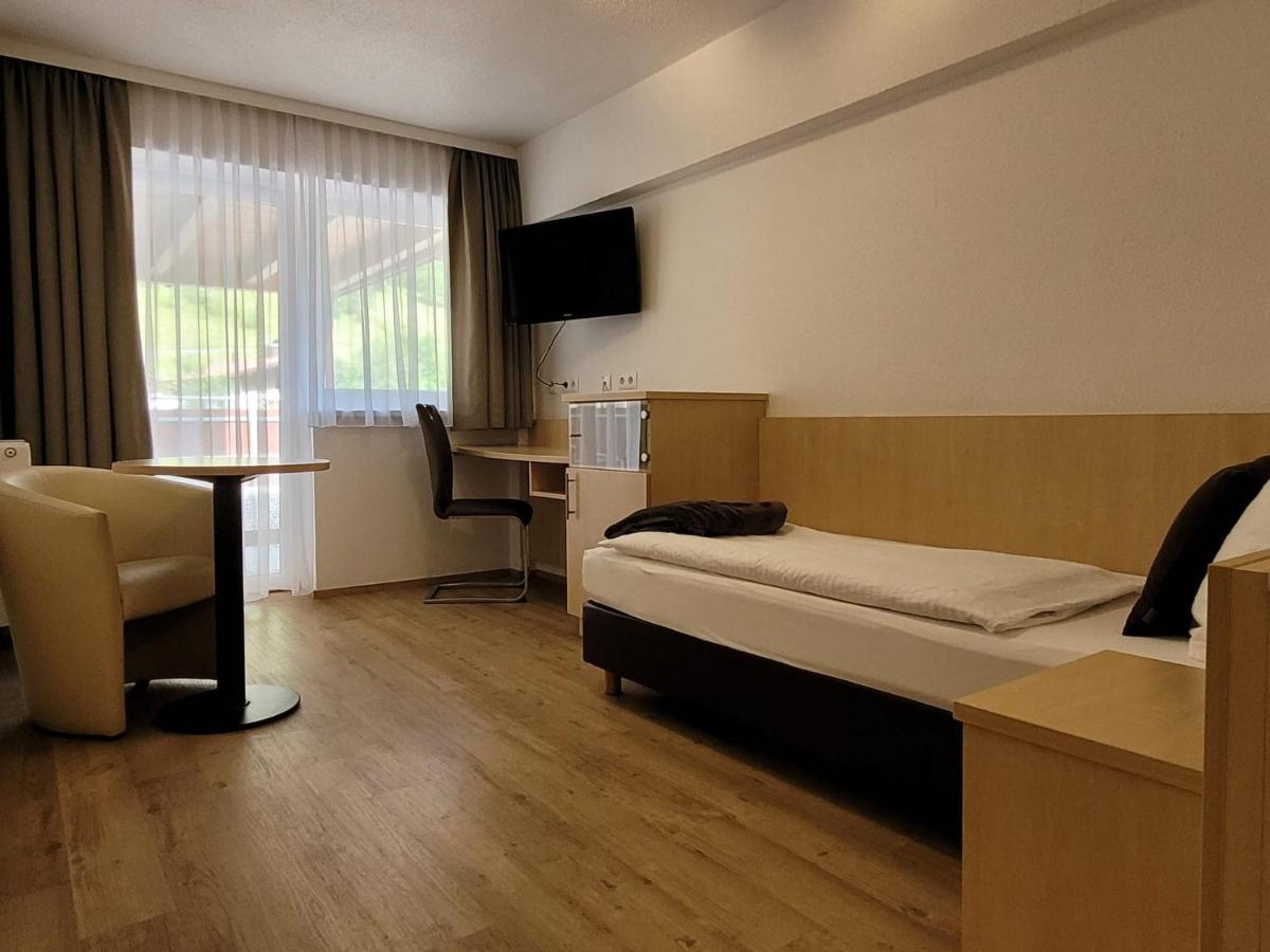Hotel-Restaurant Lampenhaeusl Fusch an der Grossglocknerstrasse Екстериор снимка
