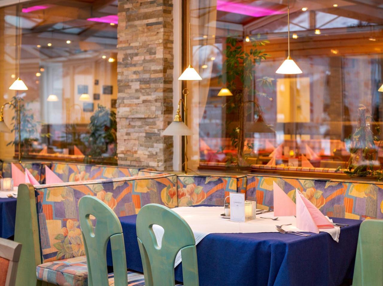 Hotel-Restaurant Lampenhaeusl Fusch an der Grossglocknerstrasse Екстериор снимка